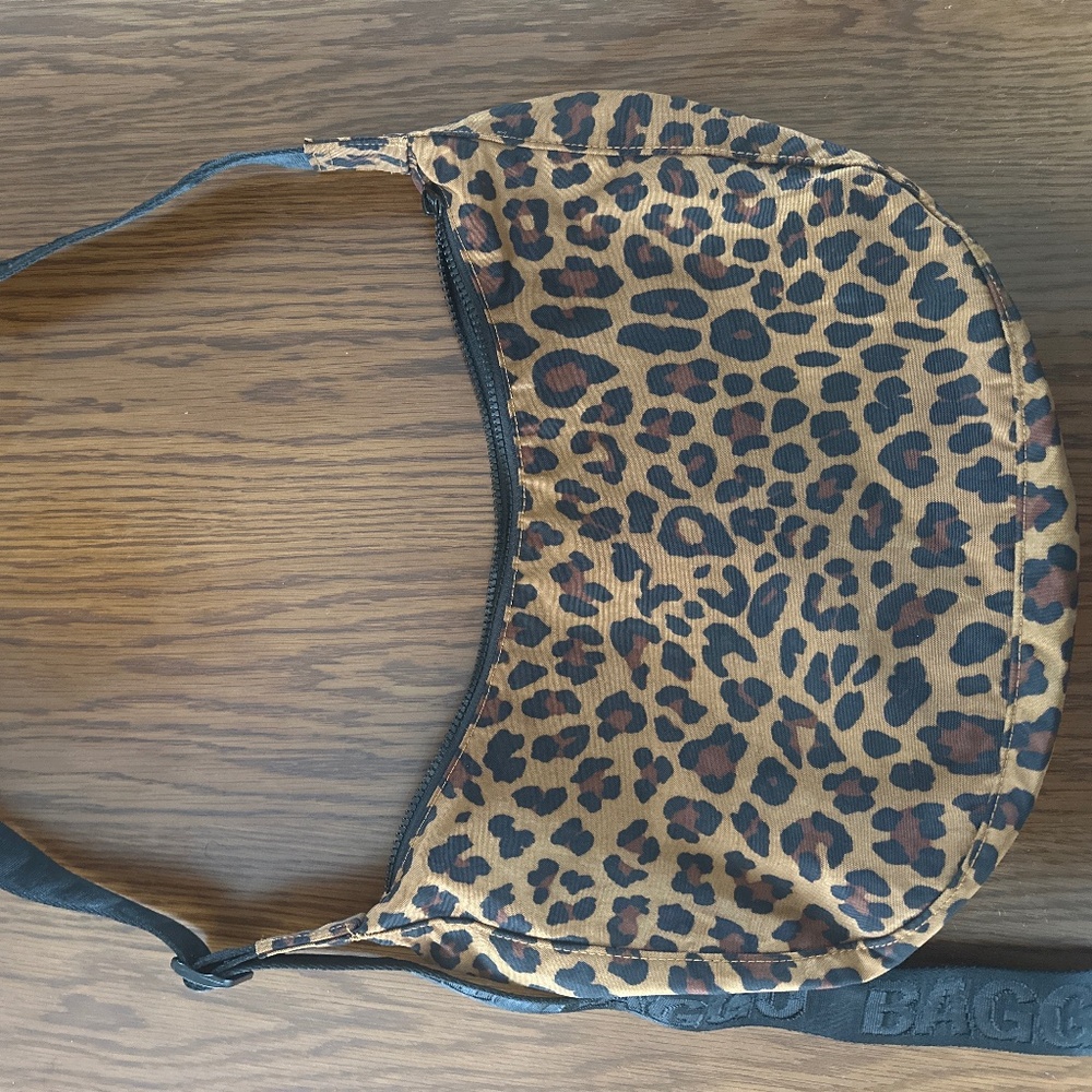 Baggu Medium Crescent Bag